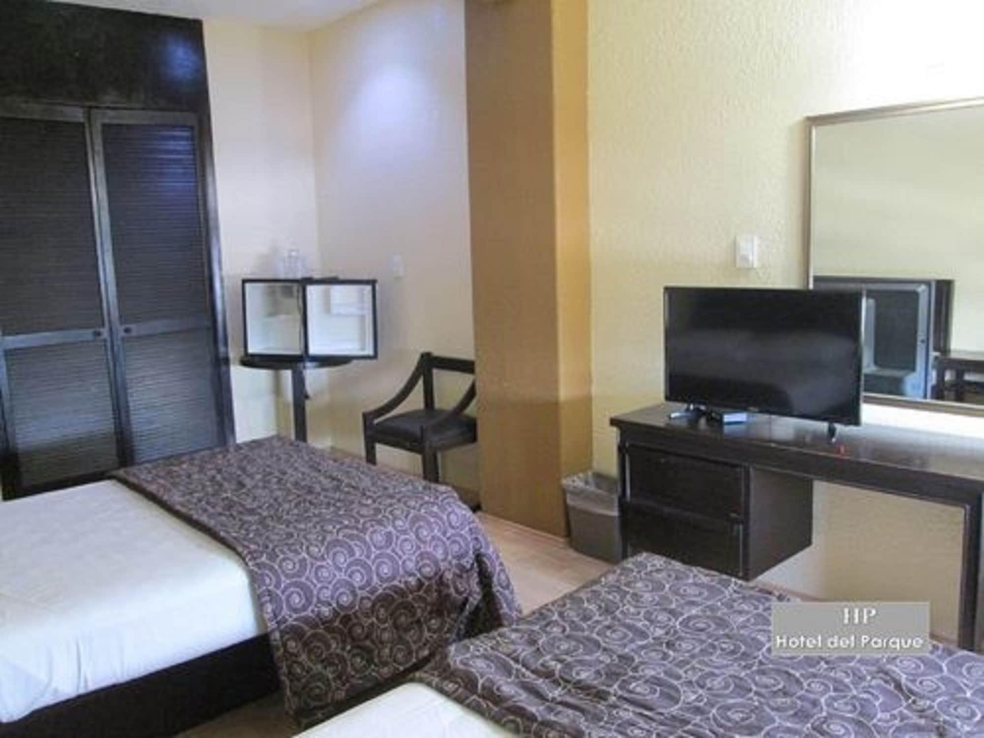 Hotel Del Parque Guadalajara Buitenkant foto