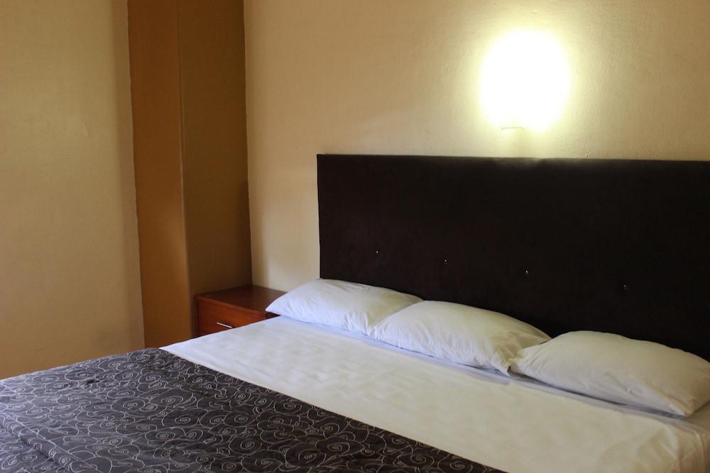 Hotel Del Parque Guadalajara Buitenkant foto