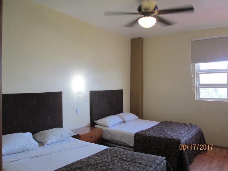 Hotel Del Parque Guadalajara Buitenkant foto