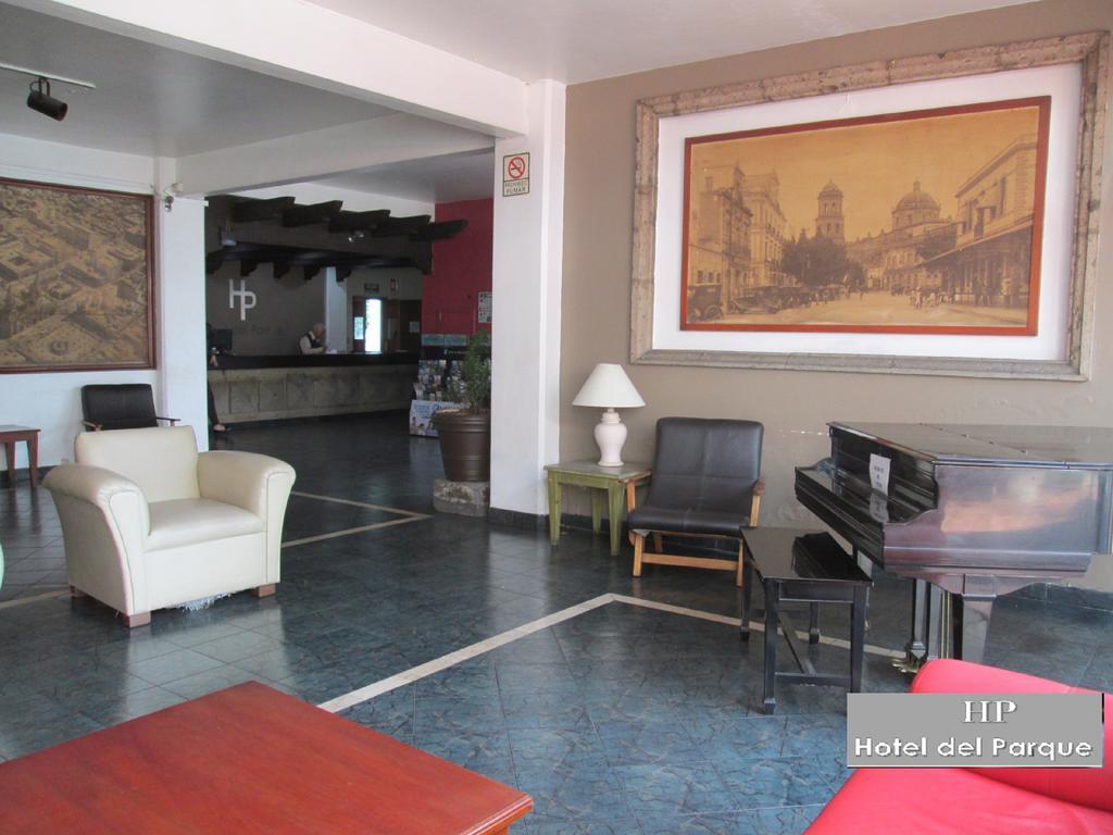 Hotel Del Parque Guadalajara Buitenkant foto