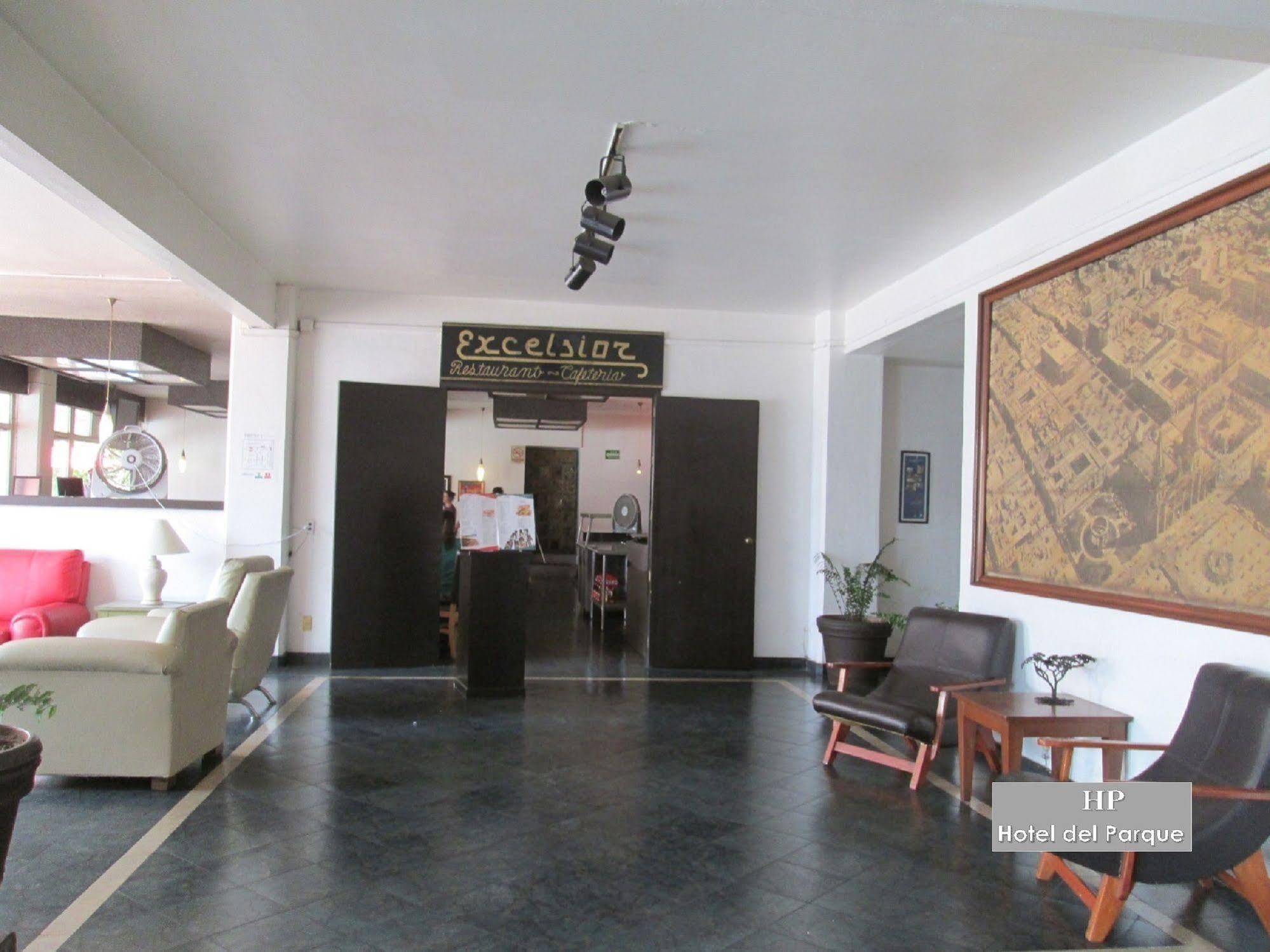 Hotel Del Parque Guadalajara Buitenkant foto