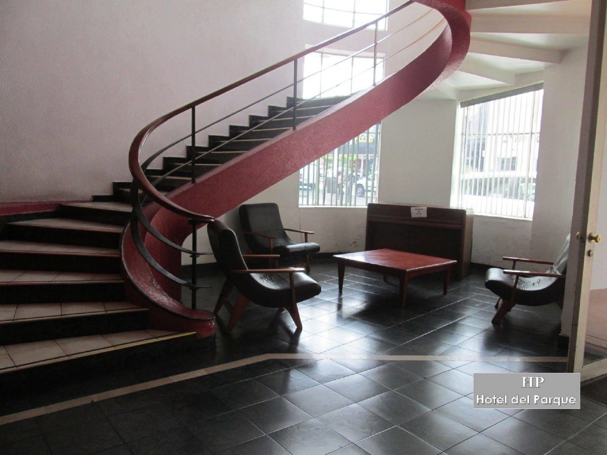 Hotel Del Parque Guadalajara Buitenkant foto