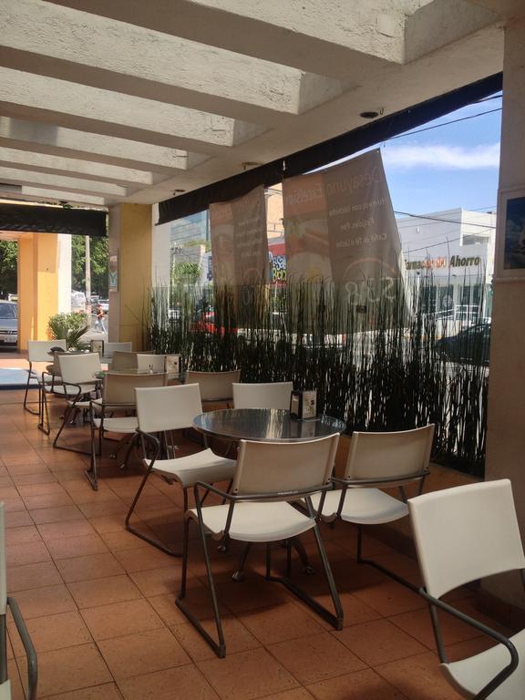 Hotel Del Parque Guadalajara Buitenkant foto